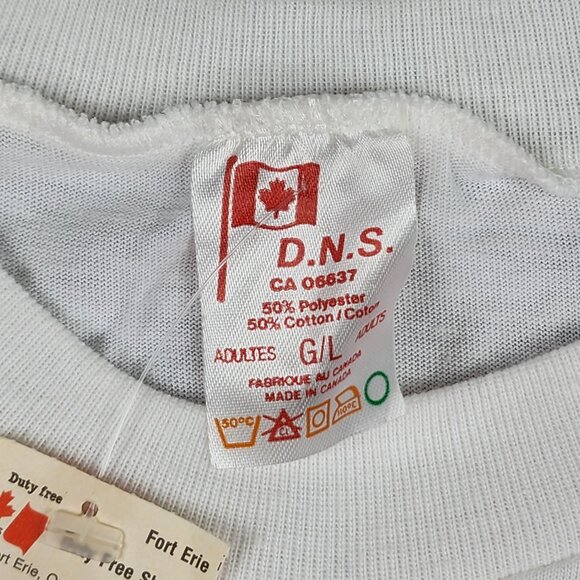 Vintage DNS Canada T-Shirt Men's Large White Duty Free Shoppe NWT Tourist - Picture 4 of 7